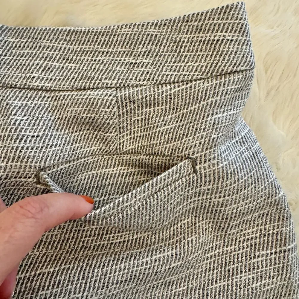 Ann Taylor Loft Gray Mid Rise Cotton Stretch Chino Shorts 2 NWOT